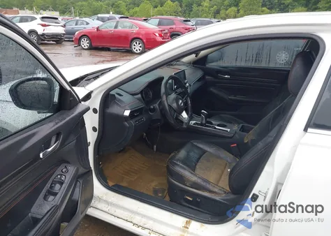 2021 Nissan Altima Sr z USA, uszkodzony, nr VIN 1N4BL4CV8MN375289